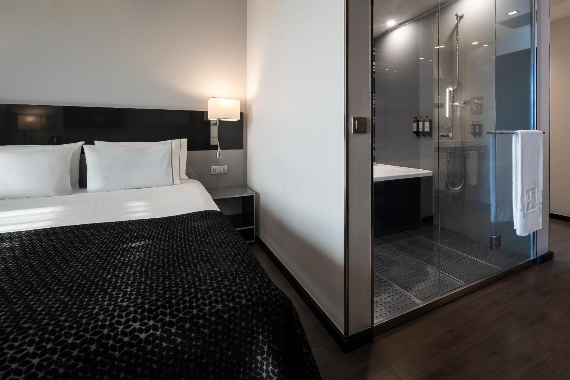 Eurostars Palace Cordoba Luaran gambar A room at the hotel